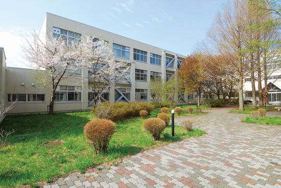 函館工業高等専門学校の校舎